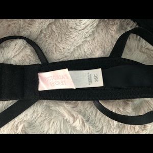 Victoria secret black bra size 36C